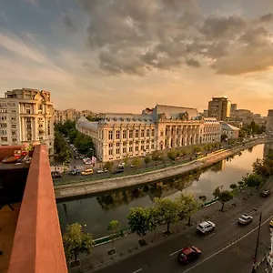 Rooftop View In - Baroque Apt. Apartament Bucureşti